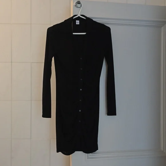 Dress - Picture 1 of 2